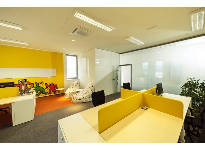 Voľné kancelárske priestory na prenájom - 41 m2 + loggia - PRENAJATÉ