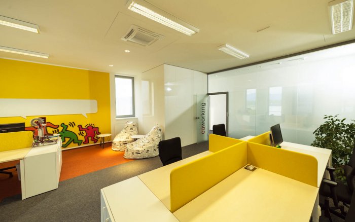 Voľné kancelárske priestory na prenájom - 41 m2 + loggia - PRENAJATÉ