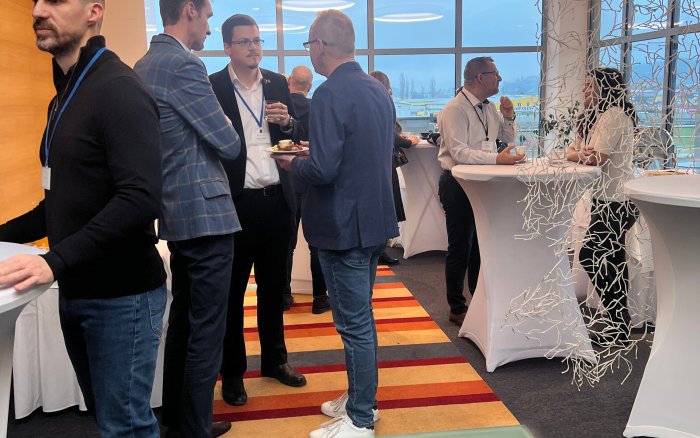 Marcové Biznis raňajky s Jánom Tomom